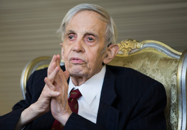 The Life of John Nash The Life of John Nash
